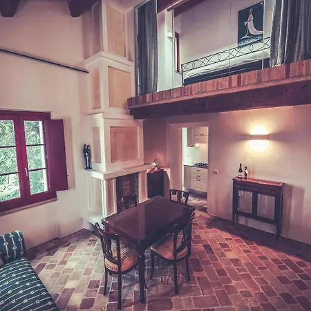 Stylish Loft In A With Pool Access *